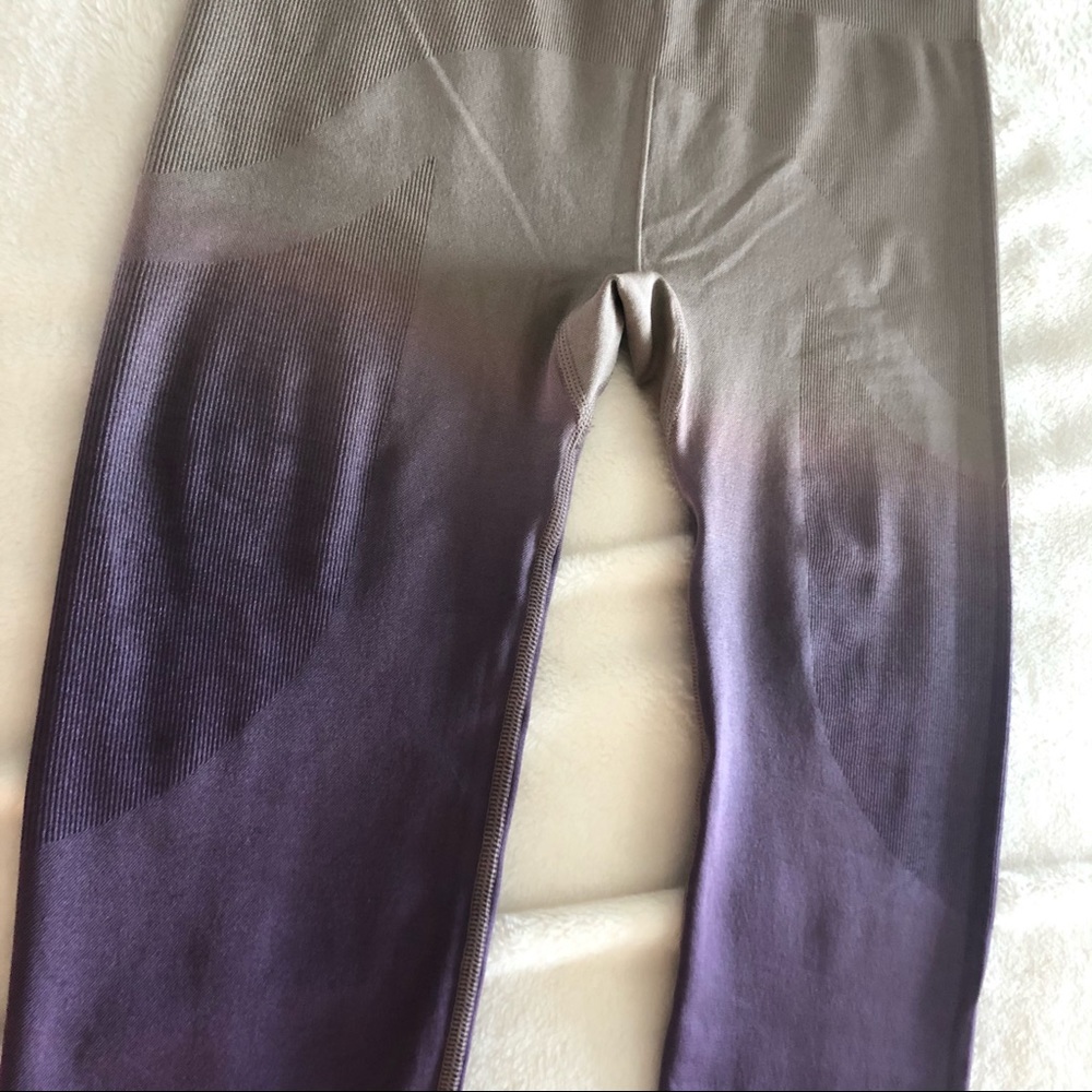 Stella McCartney cropped leggings, great details